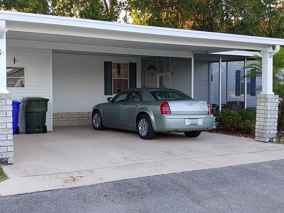 1st image of 188 Charlotte Cir E