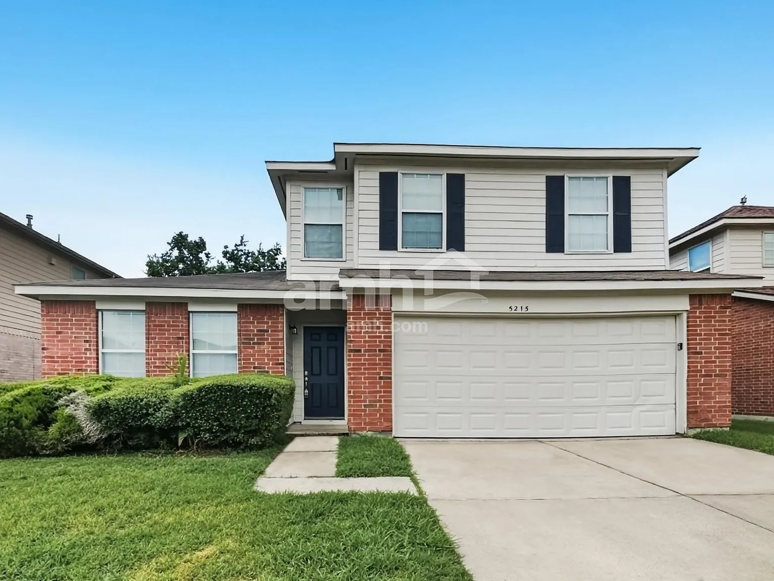 4 bed, 2.5 bath, 2710 sqft, $2,235 — Photo 1