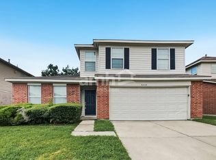 5215 Lavender Ln, Baytown, TX 77521