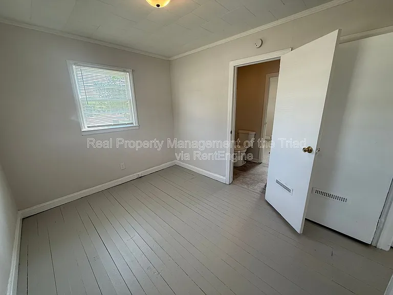 1600 E Martin Luther King Junior Dr — Photo 3