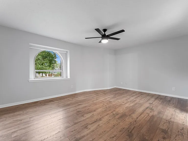 8911 Tranquil Park Dr — Photo 39