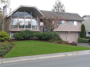 19217 90th Ave NE, Bothell, WA 98011