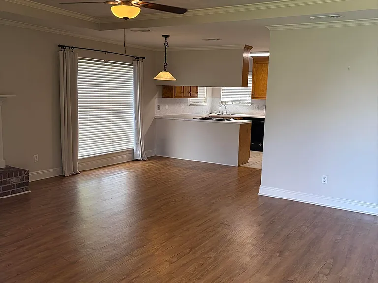 17226 Northlake Dr — Photo 9