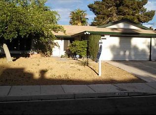 4332 Annie Oakley Dr, Las Vegas, NV 89121