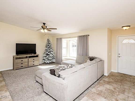 4th image of 3275 Rustler Dr