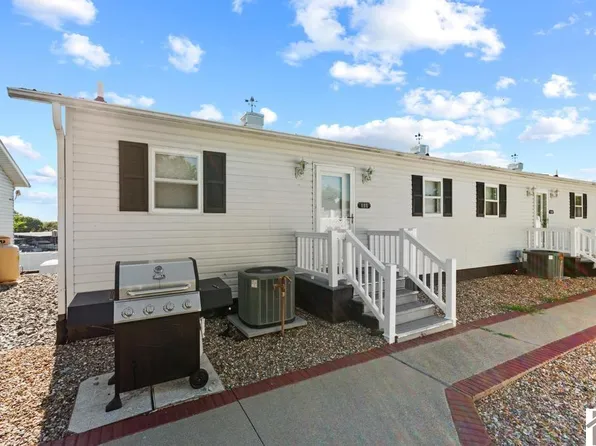 108 Green Turtle Bay Dr, Grand Rivers, KY 42045