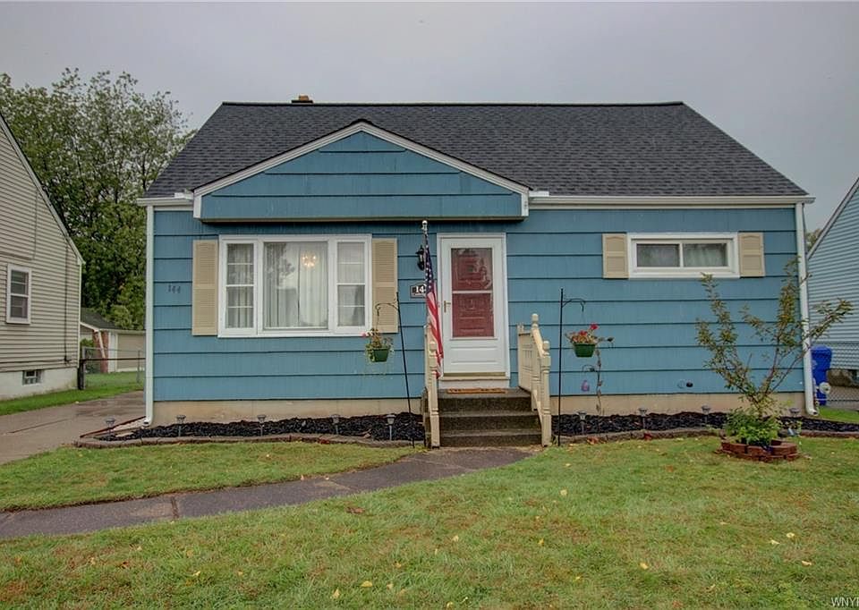1st image of 144 Cambridge Ave