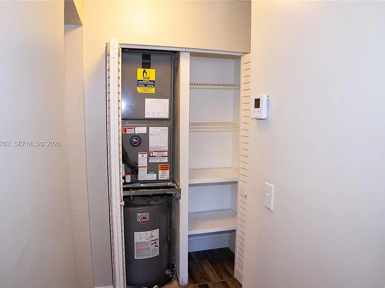4240 Woodside Dr #4 — Photo 20