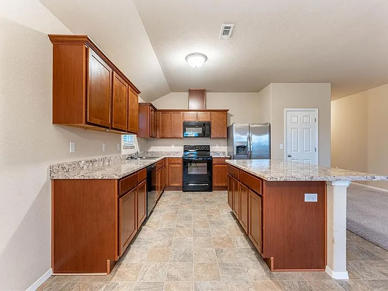 6702 SW Pilgrim Rd — Photo 8