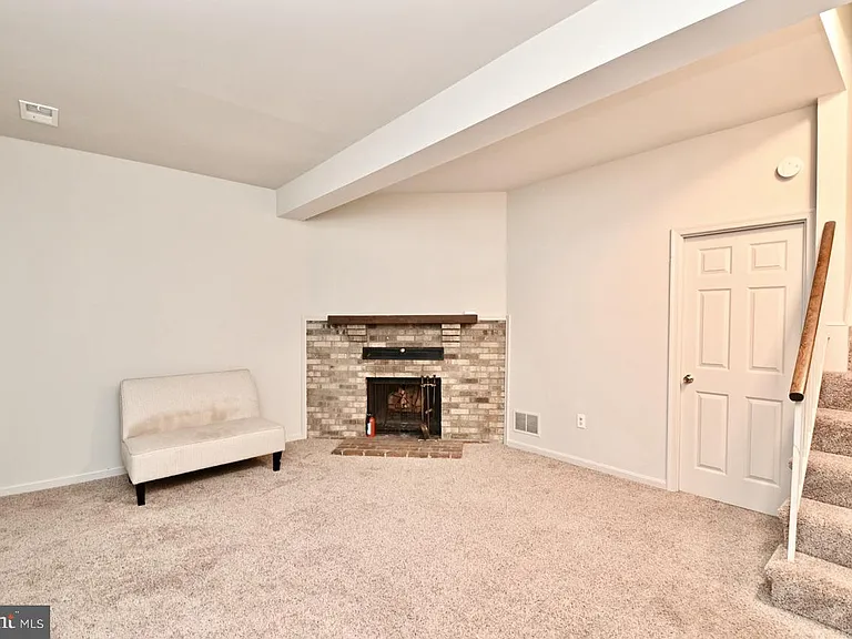 3804 Brighton Ct — Photo 24