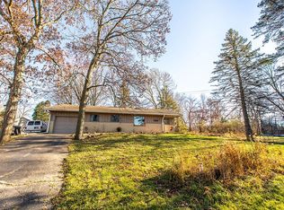 8927 Wheatland Rd, Burlington, WI 53105