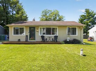3045 Fisher Ave, Commerce Township, MI 48390