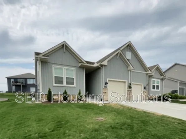 27421 Oak View Dr, Lees Summit, MO 64086