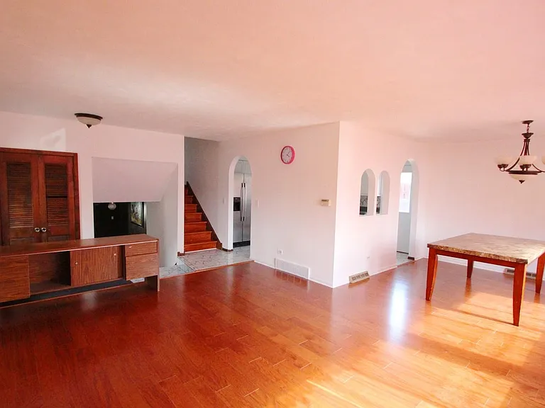 613 N Howard Ave — Photo 11
