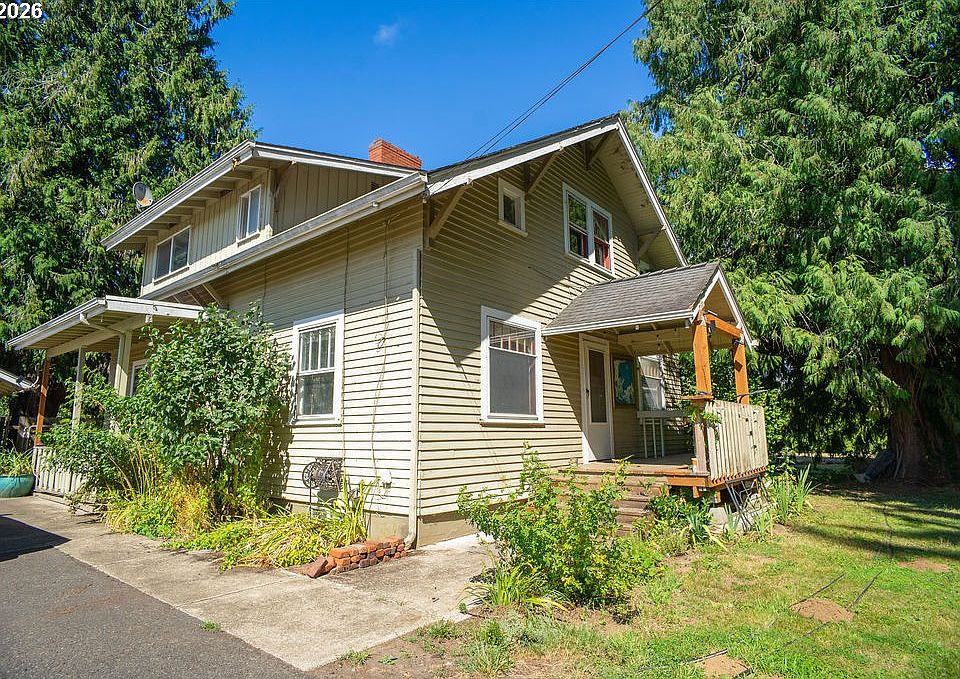 1st image of 16308 NE 199th St