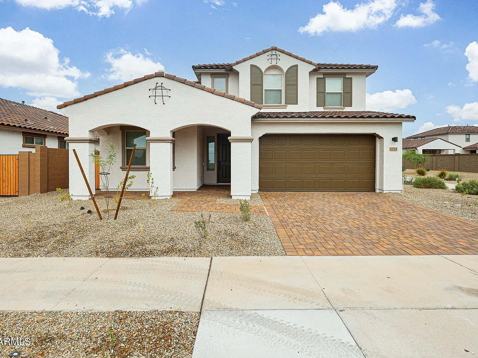 5 bed, 3.0 bath, 2456 sqft, $2,500 — Photo 1