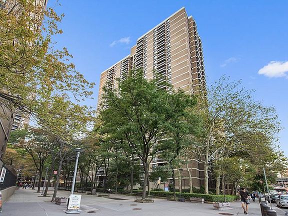 2nd image of 80 Beekman St APT 5E