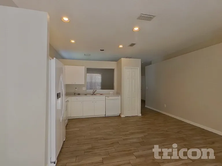 6705 Cambridge Park Dr — Photo 5