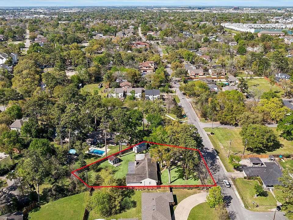 1st image of 1829 Campbell Rd