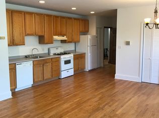 1100 W Thorndale Ave #2W, Chicago, IL 60660