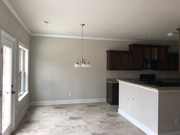 5th image of 250 Sanctuary Dr