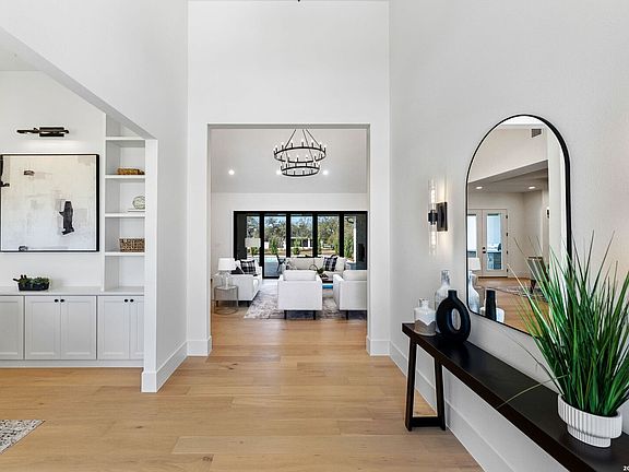 5th image of 34793 High Gate Rd