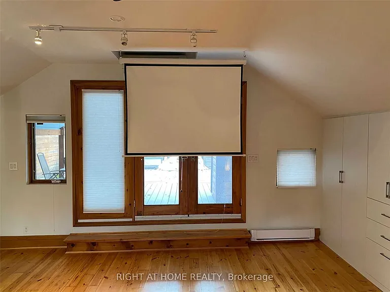 22 Croft St — Photo 22