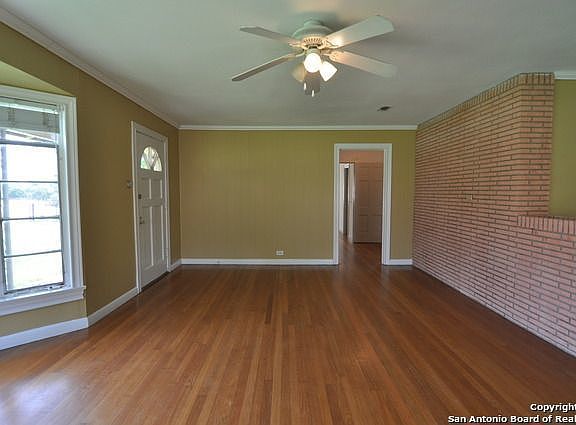 5th image of 202 Sherwood Dr