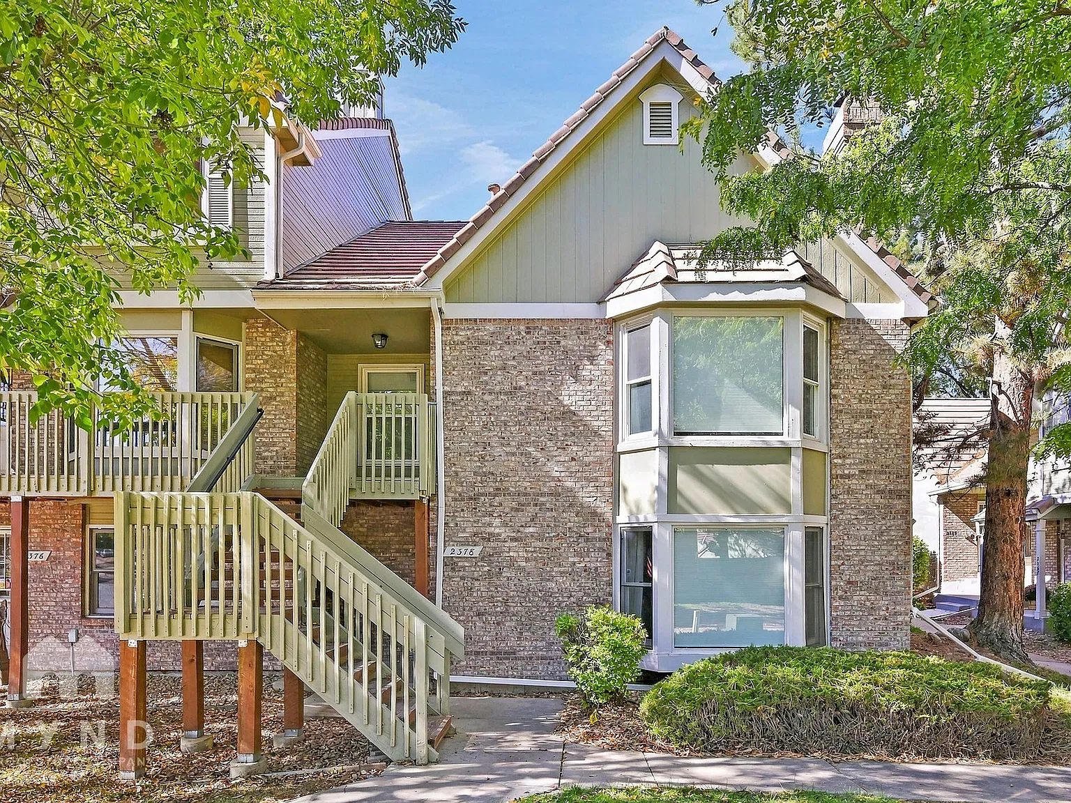 3 bed, 3.0 bath, 2614 sqft, $3,150 — Photo 1