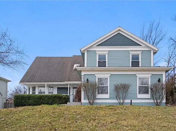 17615 W 113th Ter, Olathe, KS 66061