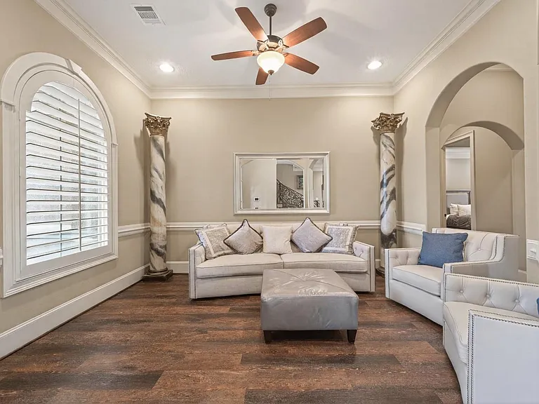 7414 Dayhill Dr — Photo 13