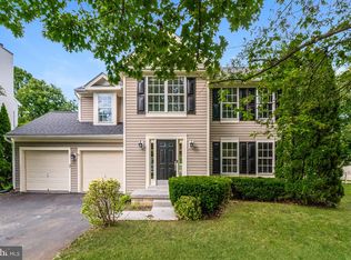 17292 Magic Mountain Dr, Round Hill, VA 20141