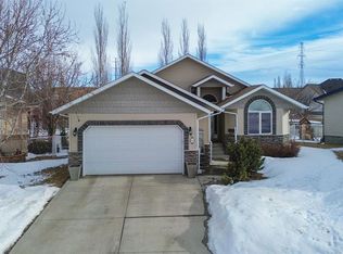 58 NW Lewis Close, Red Deer, AB T4R3E4