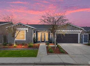 5913 Hawthorn Tree Ln, Bakersfield, CA 93313