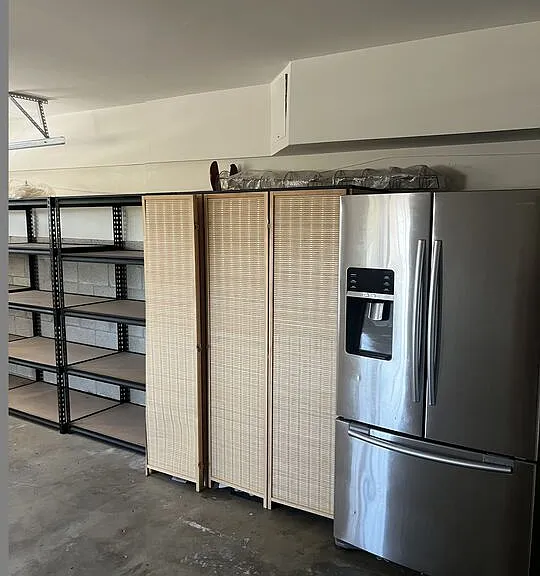 2561 Mayfield Ave — Photo 1