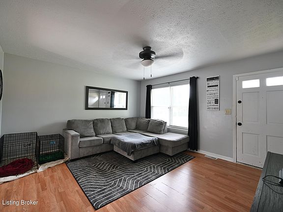 4th image of 5414 Alicante Ln