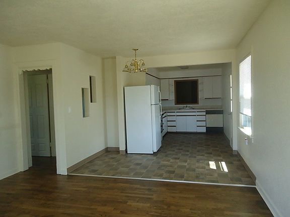 2nd image of 1506 Westside Hwy