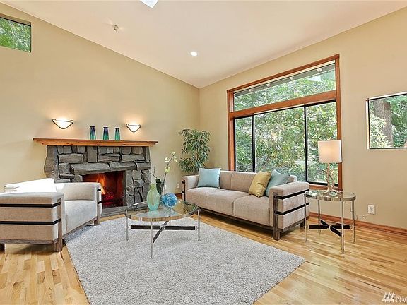2nd image of 8209 172nd Ave NE