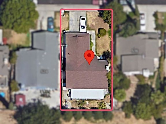 3rd image of 520 Crater Ave