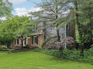 351 New Hudson Rd, Aurora, OH 44202