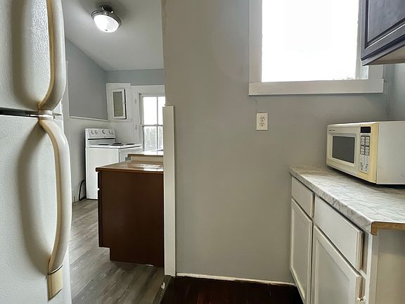 2nd image of 1118 W French Pl APT 2