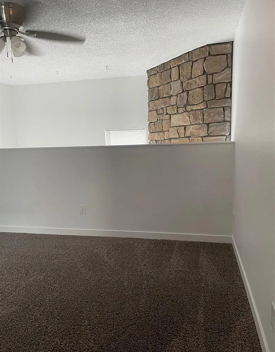 1 bed, 784 sqft, $1,890 — Photo 4