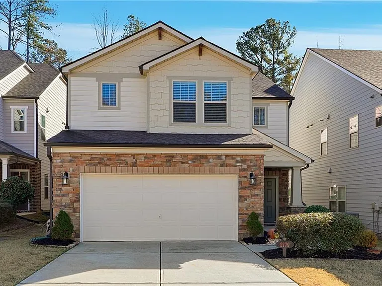 2719 Morgan Spring Trl — Photo 1