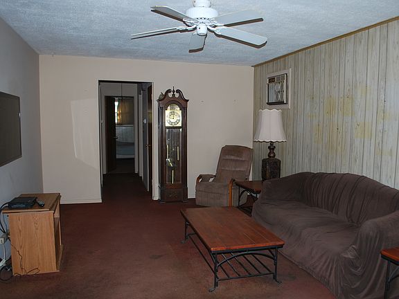 2nd image of 1545 N Harold Ave
