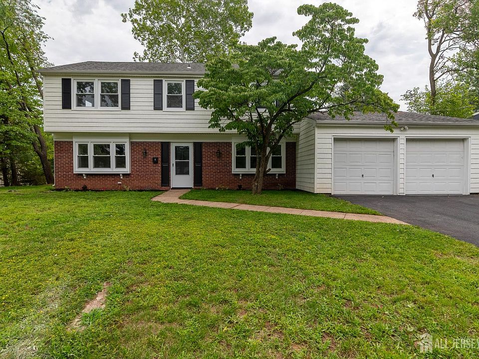 1st image of 4 Overbrook Rd