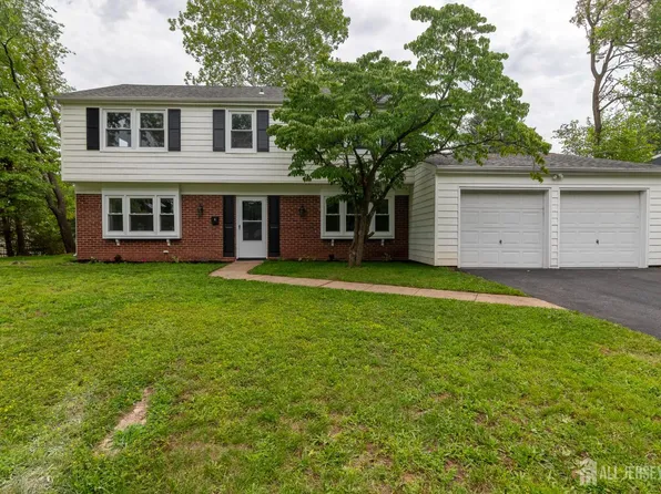 4 Overbrook Rd, Somerset, NJ 08873