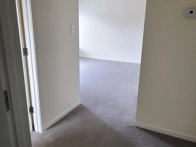 2313 Roosevelt Ave #6 — Photo 7