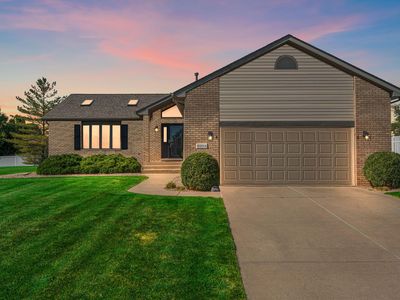 9204 Maple Dr, Saint John, IN, 46373