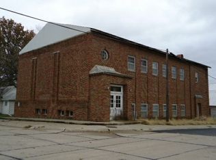 106 N Second St, Cook, NE 68329