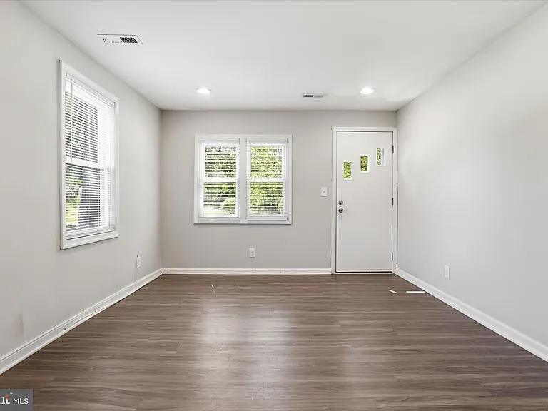 5242 Sands Rd — Photo 6